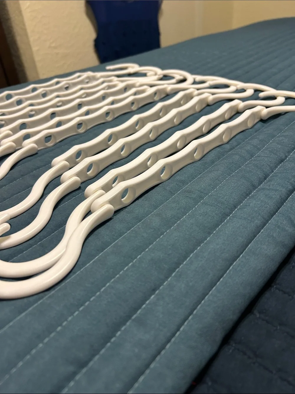 Set of 11 White Plastic S-Shaped Scarf/Hanger Hooks or space saver